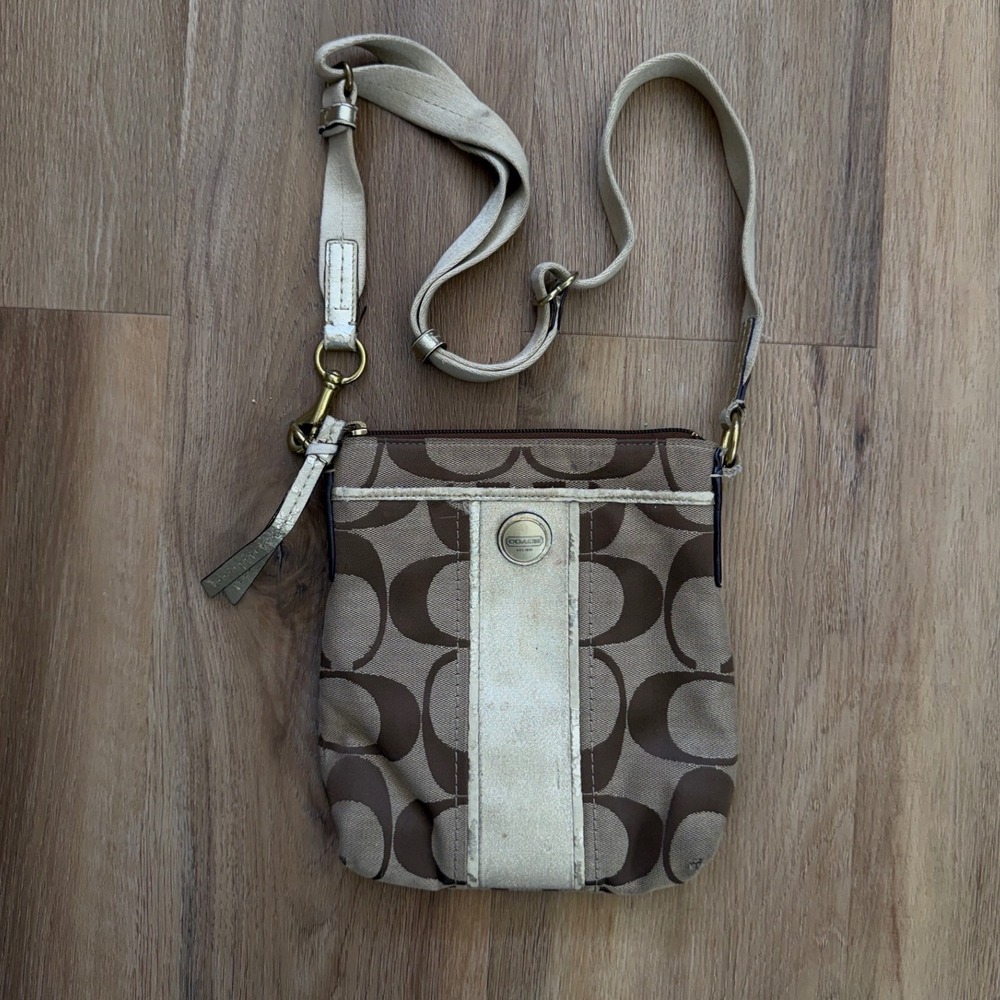 Vintage Coach Signature C Crossbody Bag Brown Metallic Gold Trim Small Messenger